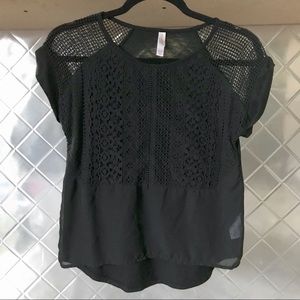 Black Crochet Mesh-Sleeved T-shirt